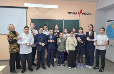 ✨ 26 февраля в рамках реализации федеральной программы «Пушкинская карта»,  преподаватель художественного отделения Марина Викторовна Яшина провела мастер-класс для обучающихся Кильдюшевской СОШ.